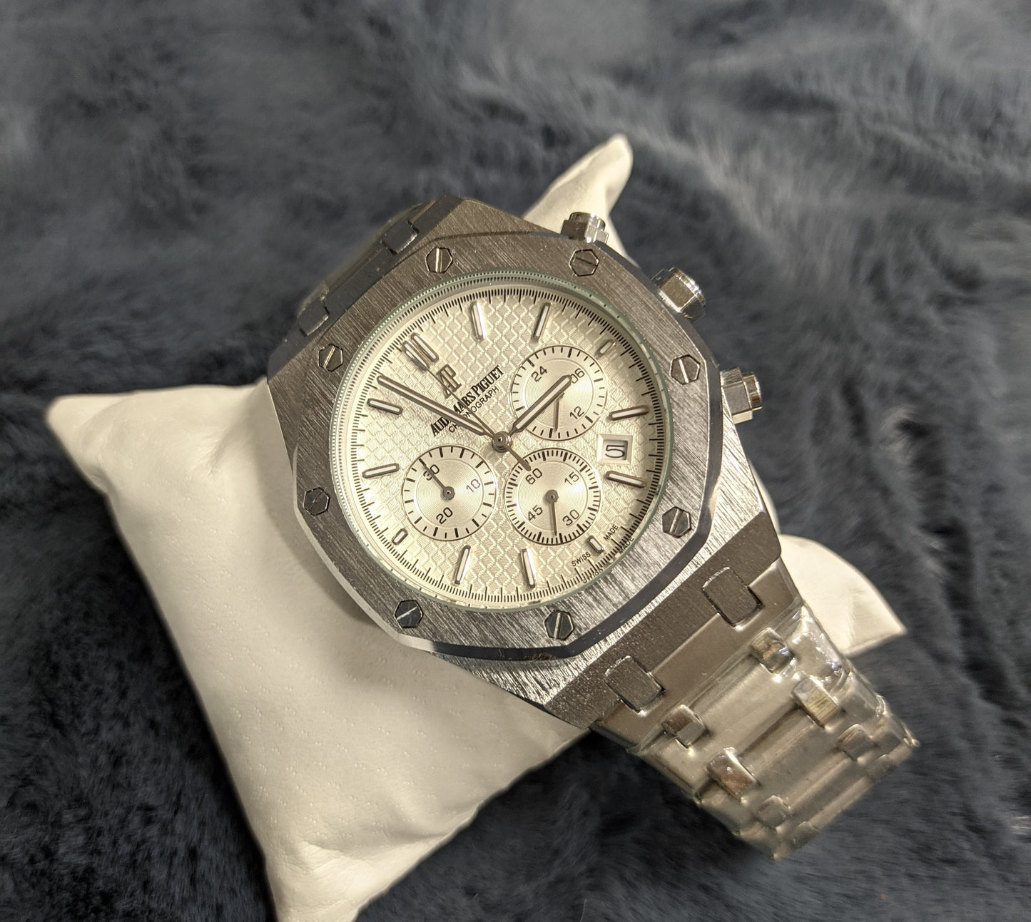 Audemars Piguet Royal Oak AA Grade Gold Dial Mens Watch