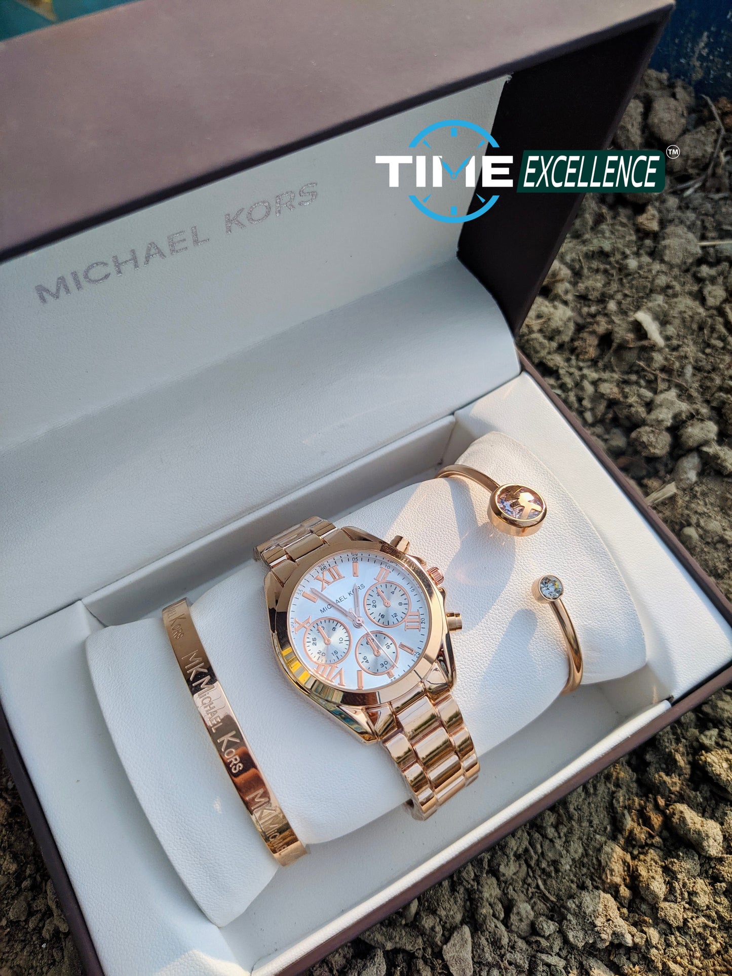 Michael Kors Ladies White Dail Rose Gold Combo Set Watch With Bracelet & Premium Box