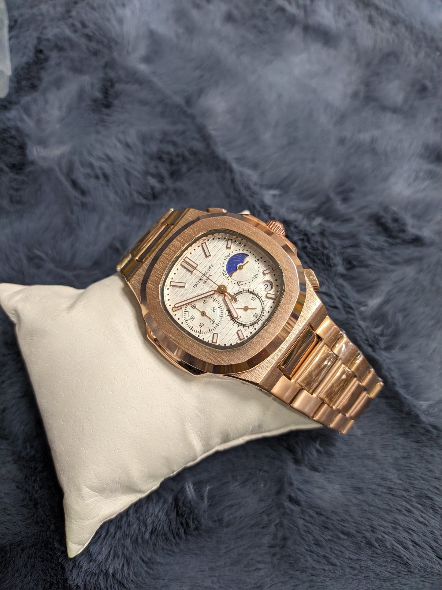 Quartz Skeleton Patek Phillipe AA Rose Gold White Dail Watch